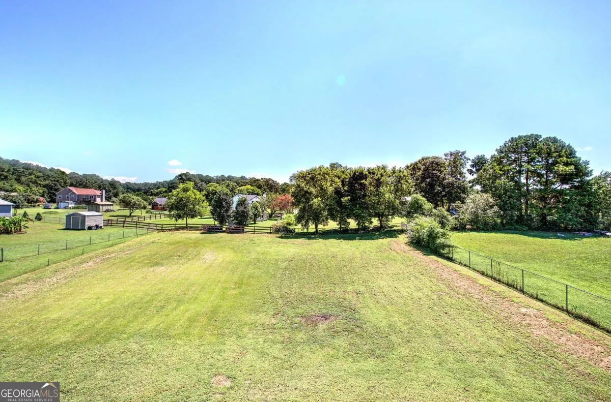 18 Greenmont Court SW