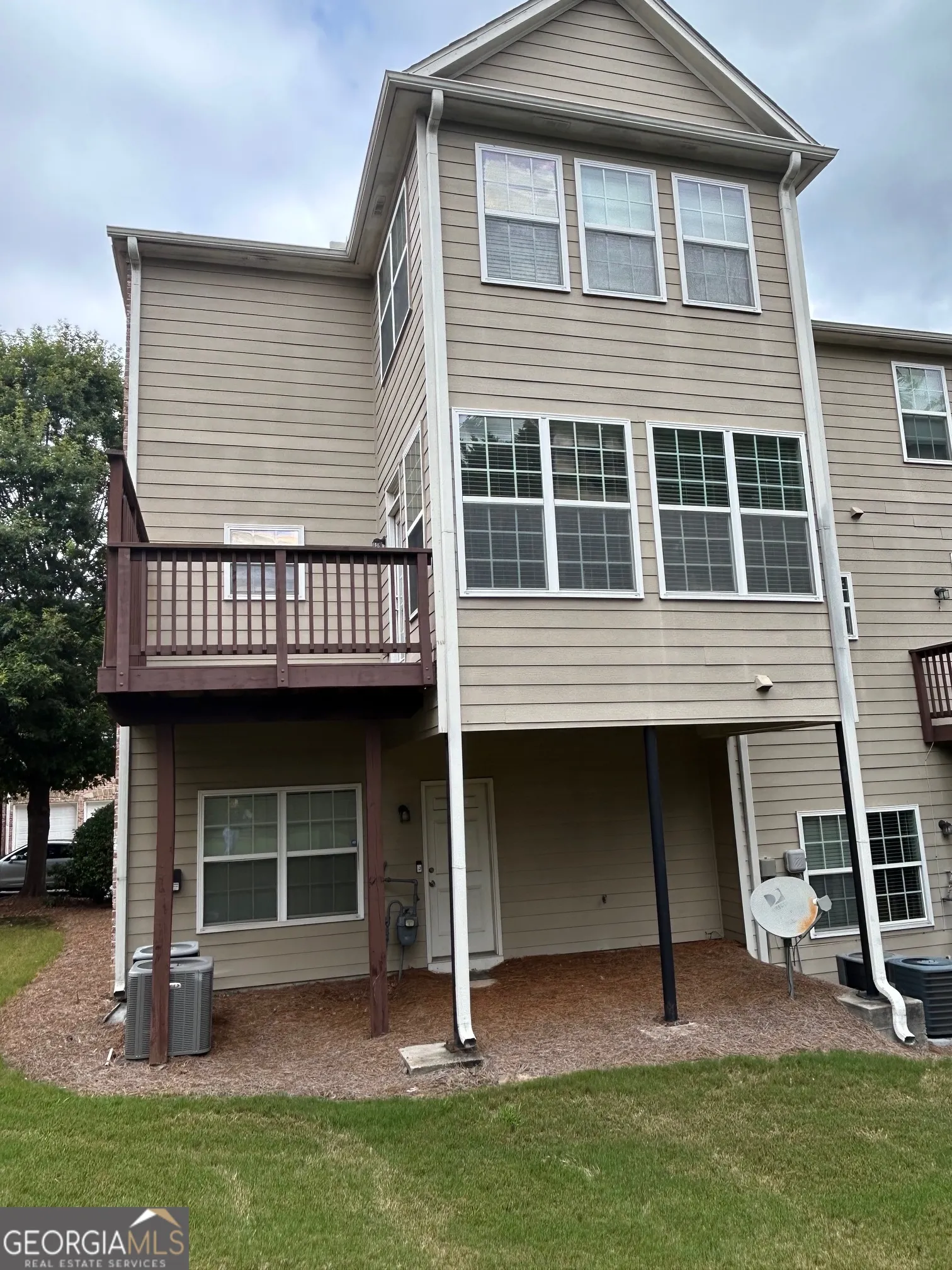 6 2206 Concordia Way SE, #6