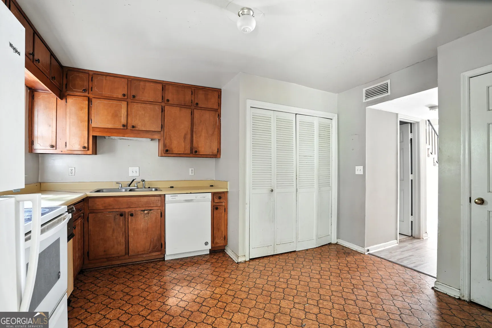 APT 2A 4500 Shannon Boulevard, #APT 2A