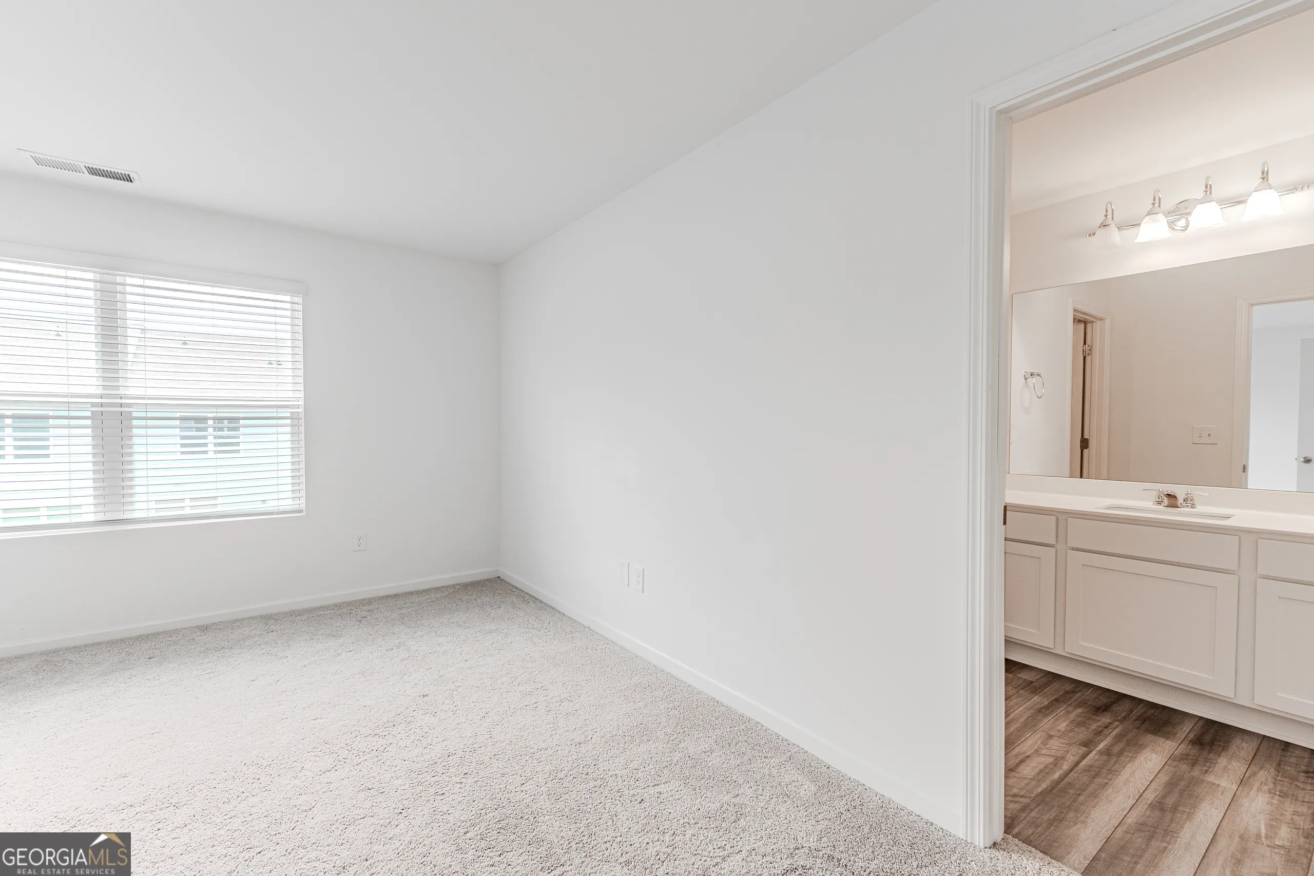 #2269 202 Fenchurch Way, ##2269