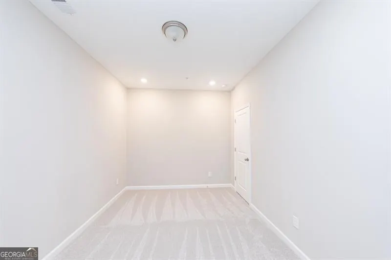 272 Commons Avenue