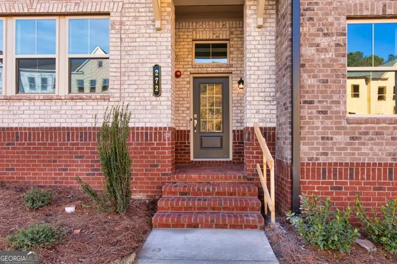 272 Commons Avenue