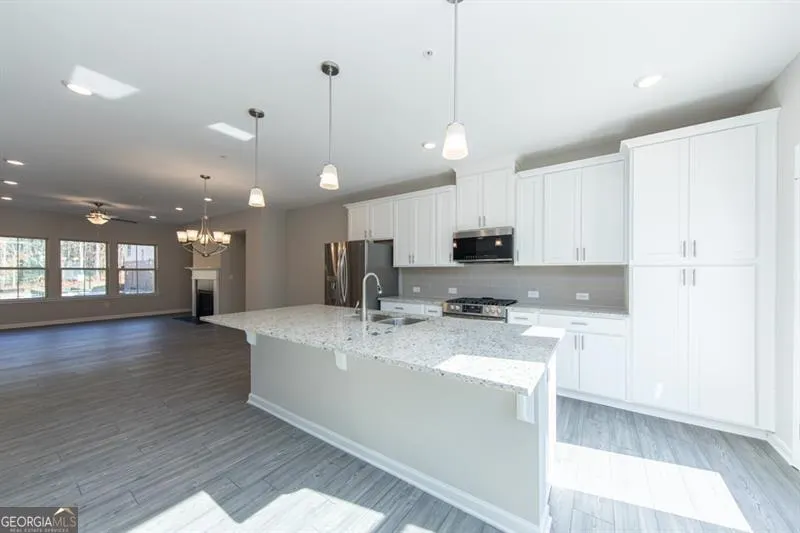 272 Commons Avenue