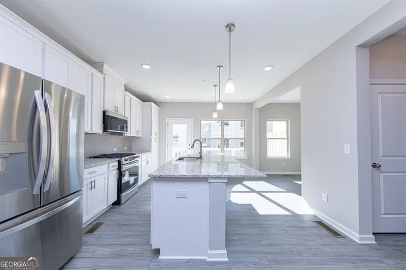 272 Commons Avenue