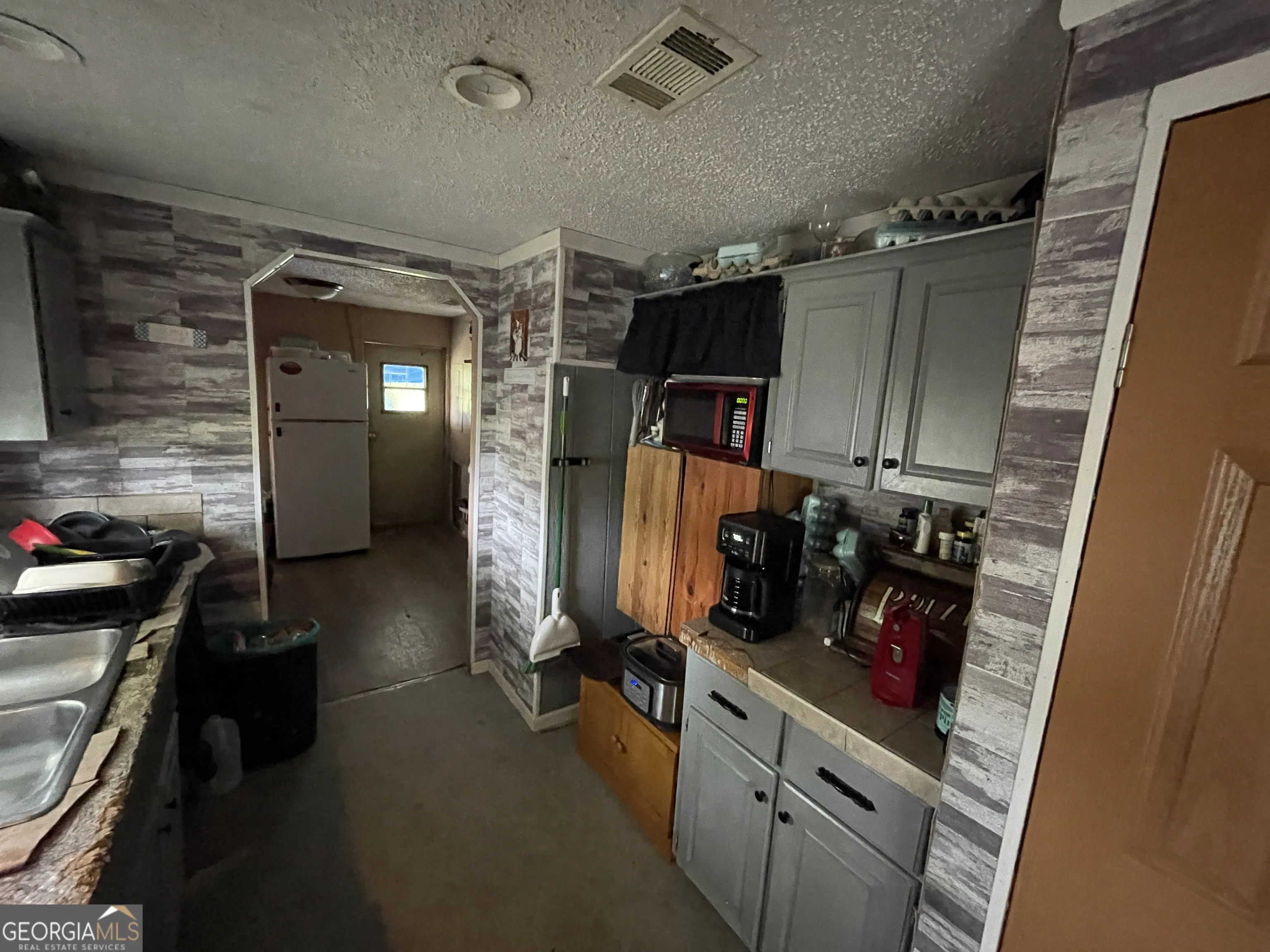 4514 Mockingbird Lane