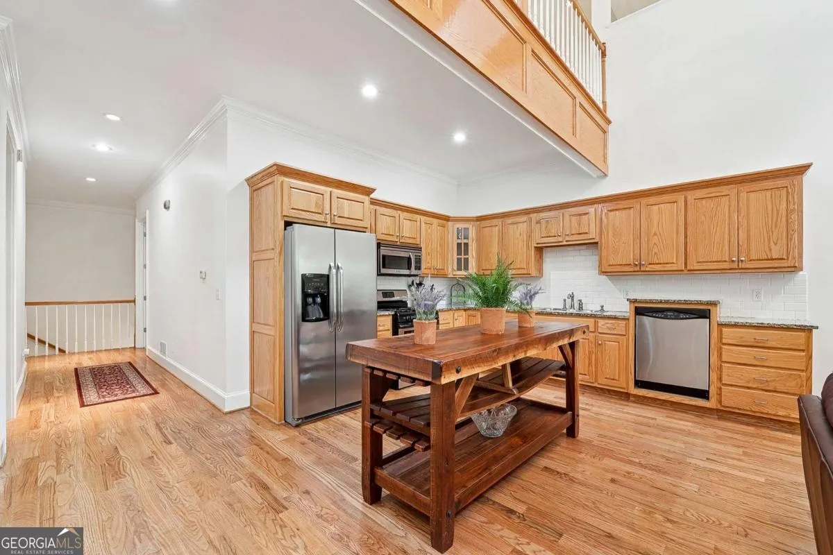 3970 Bridgeman Cir Circle