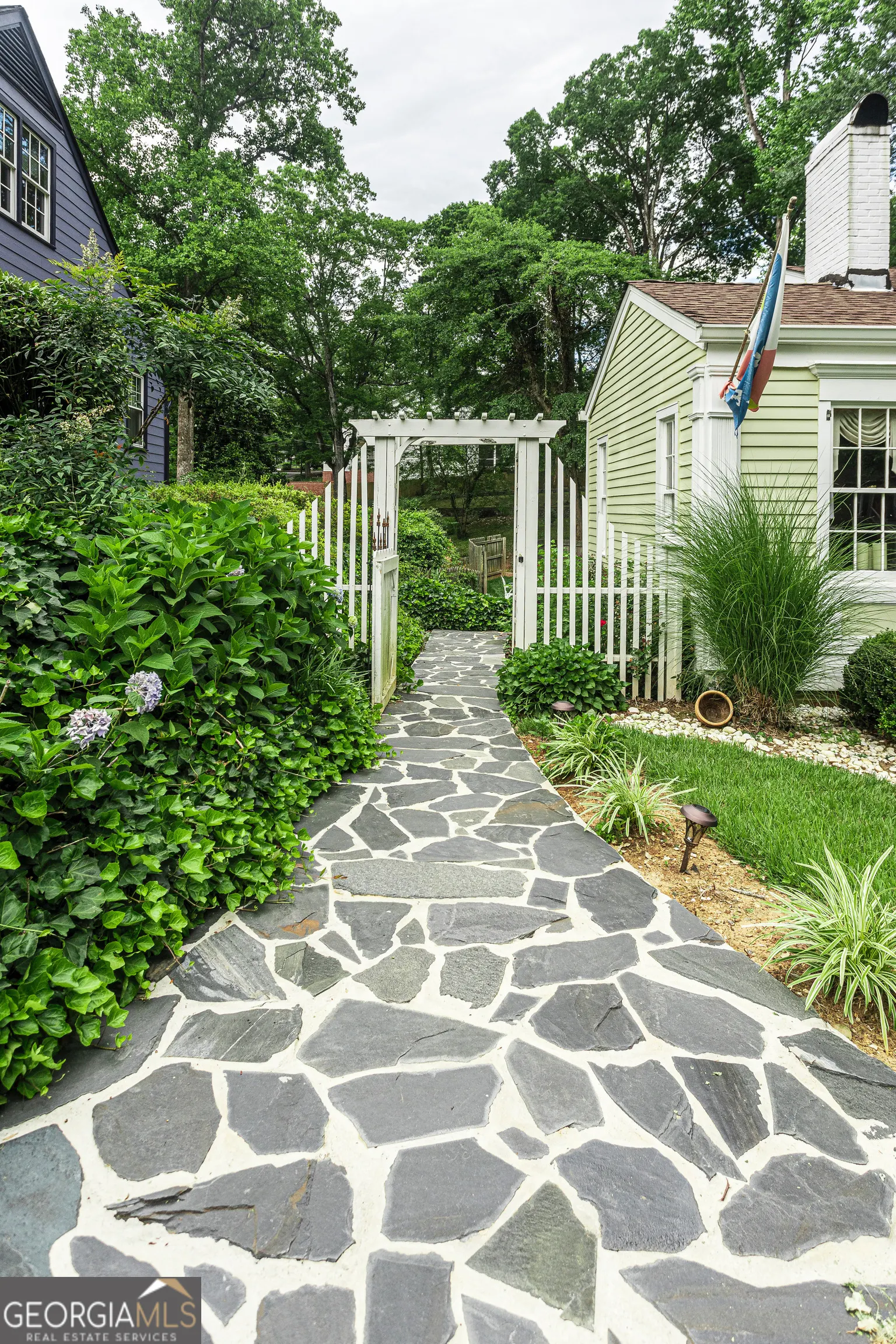 273 Seminole Drive NE