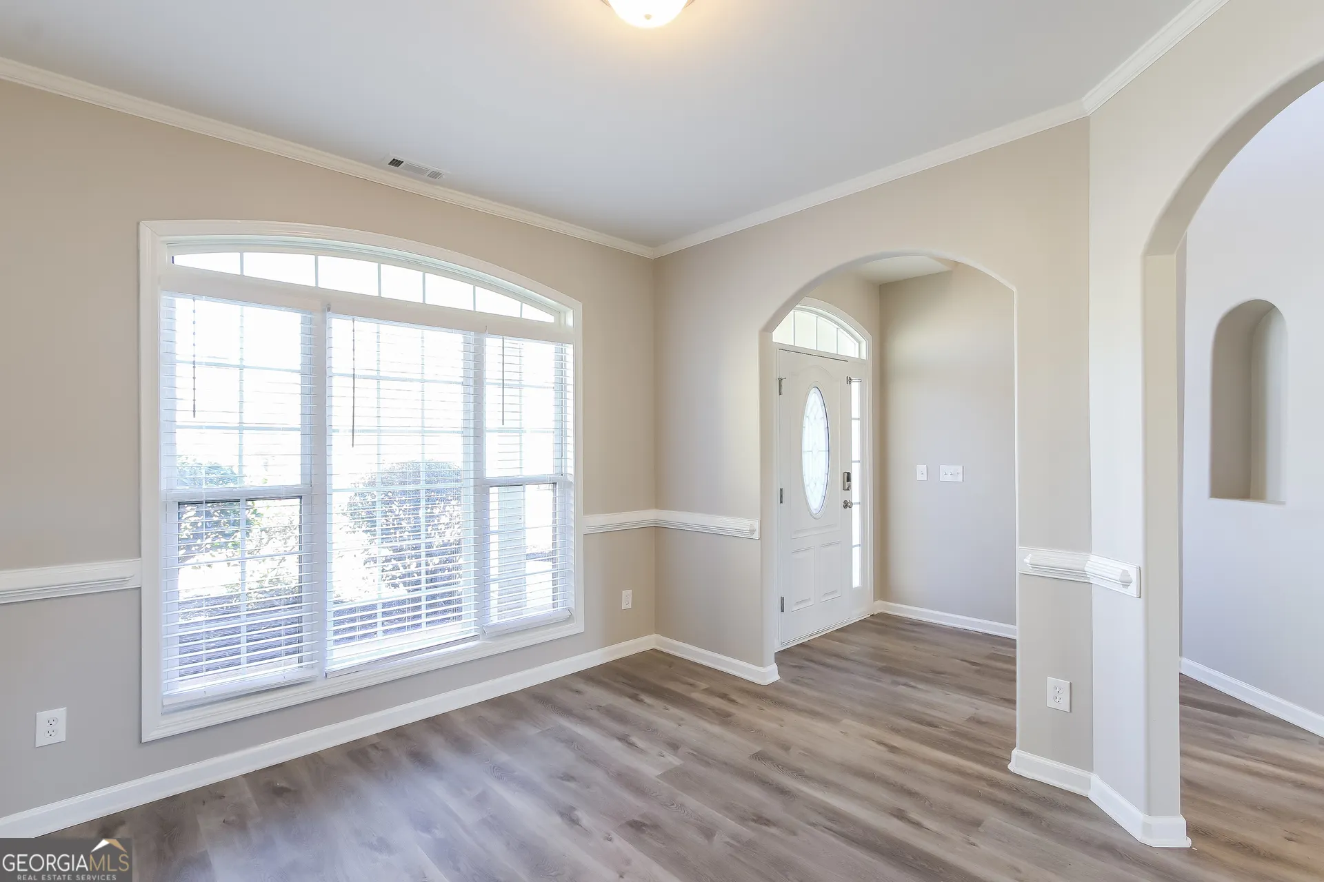 9105 Alden Drive