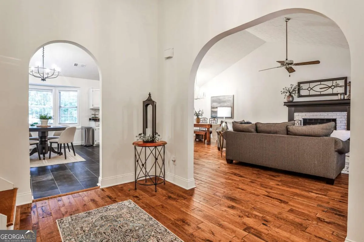 3333 Briarglen Circle