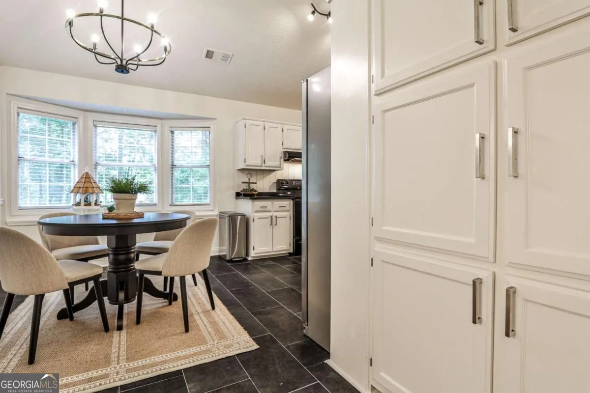 3333 Briarglen Circle