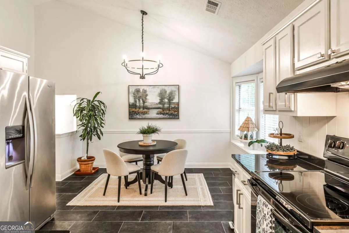 3333 Briarglen Circle