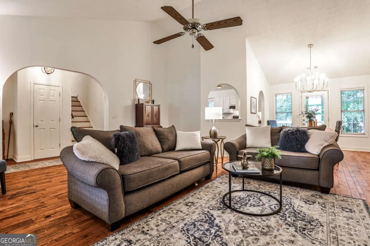 3333 Briarglen Circle