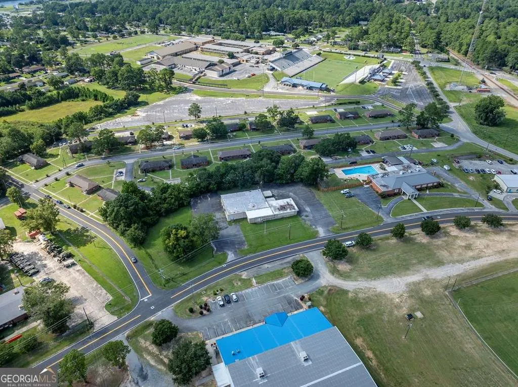 410 N Victory Drive