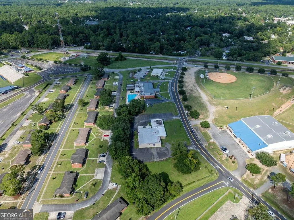 410 N Victory Drive