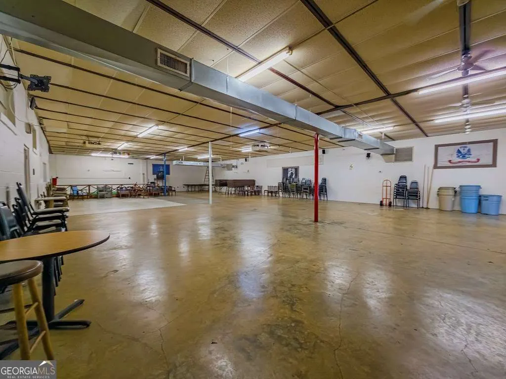 410 N Victory Drive