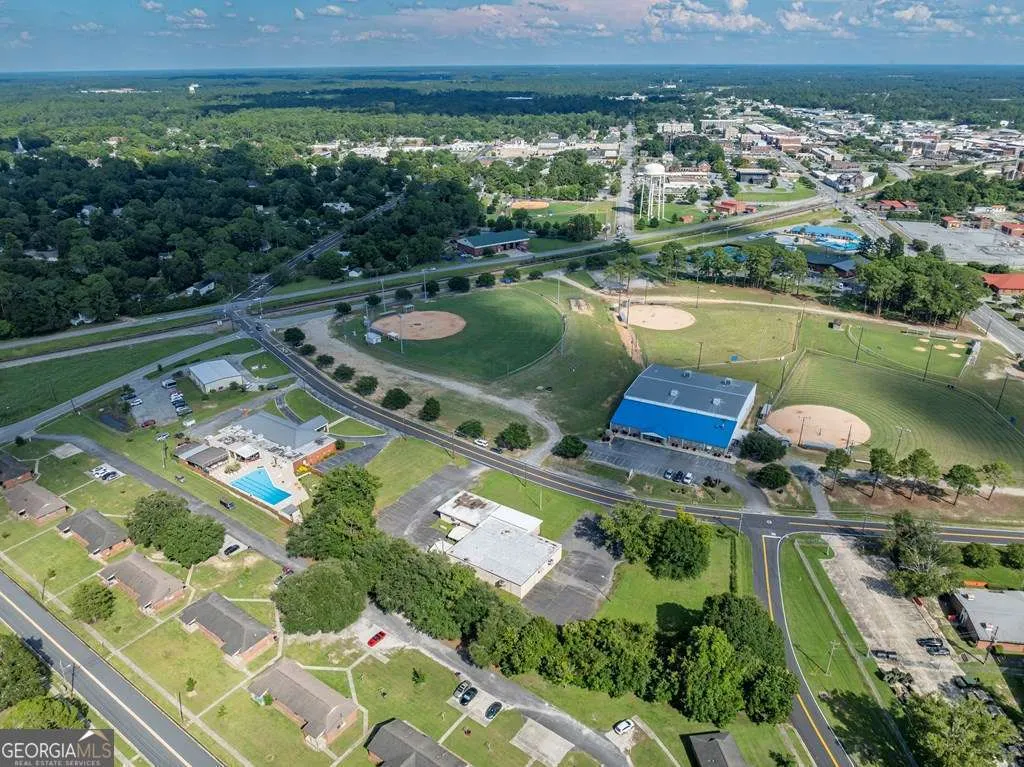 410 N Victory Drive