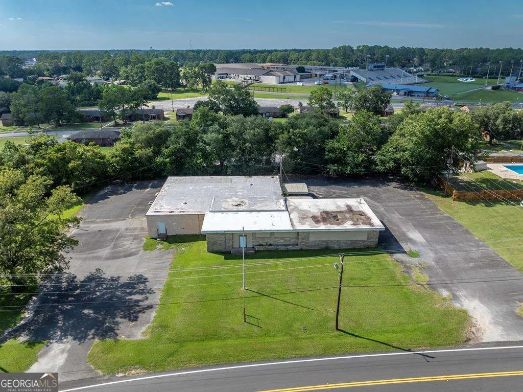 410 N Victory Drive