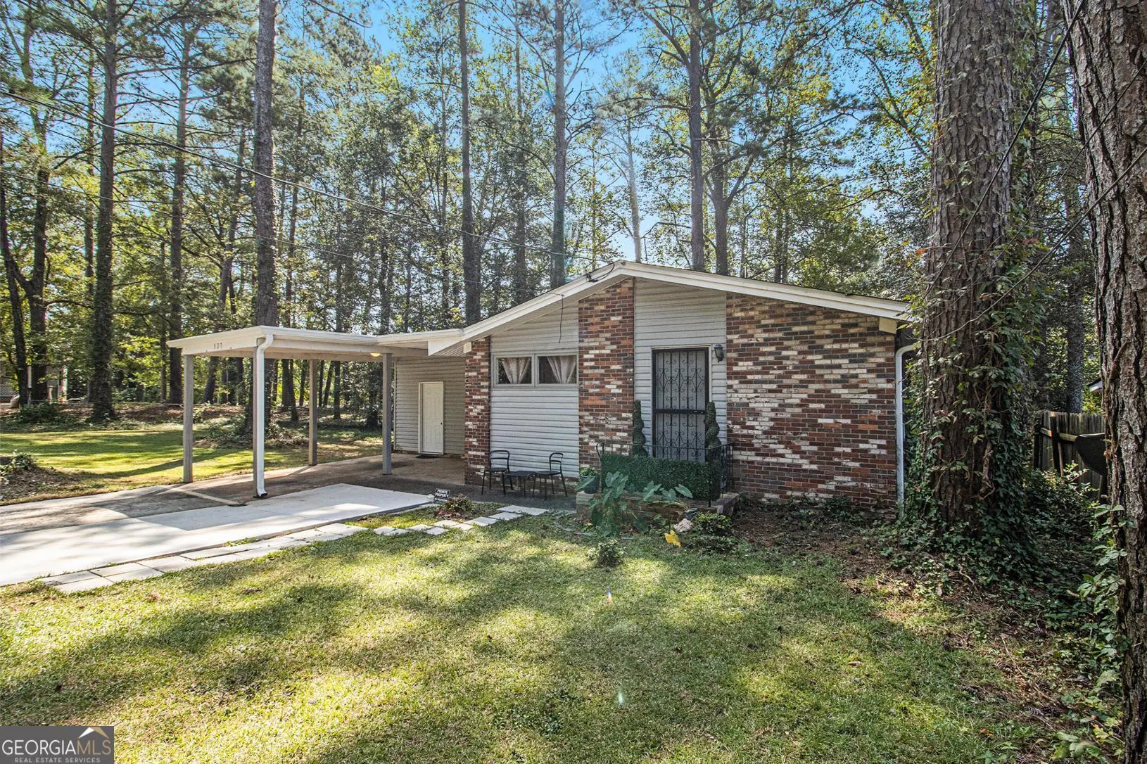 127 Ruzelle Drive SE