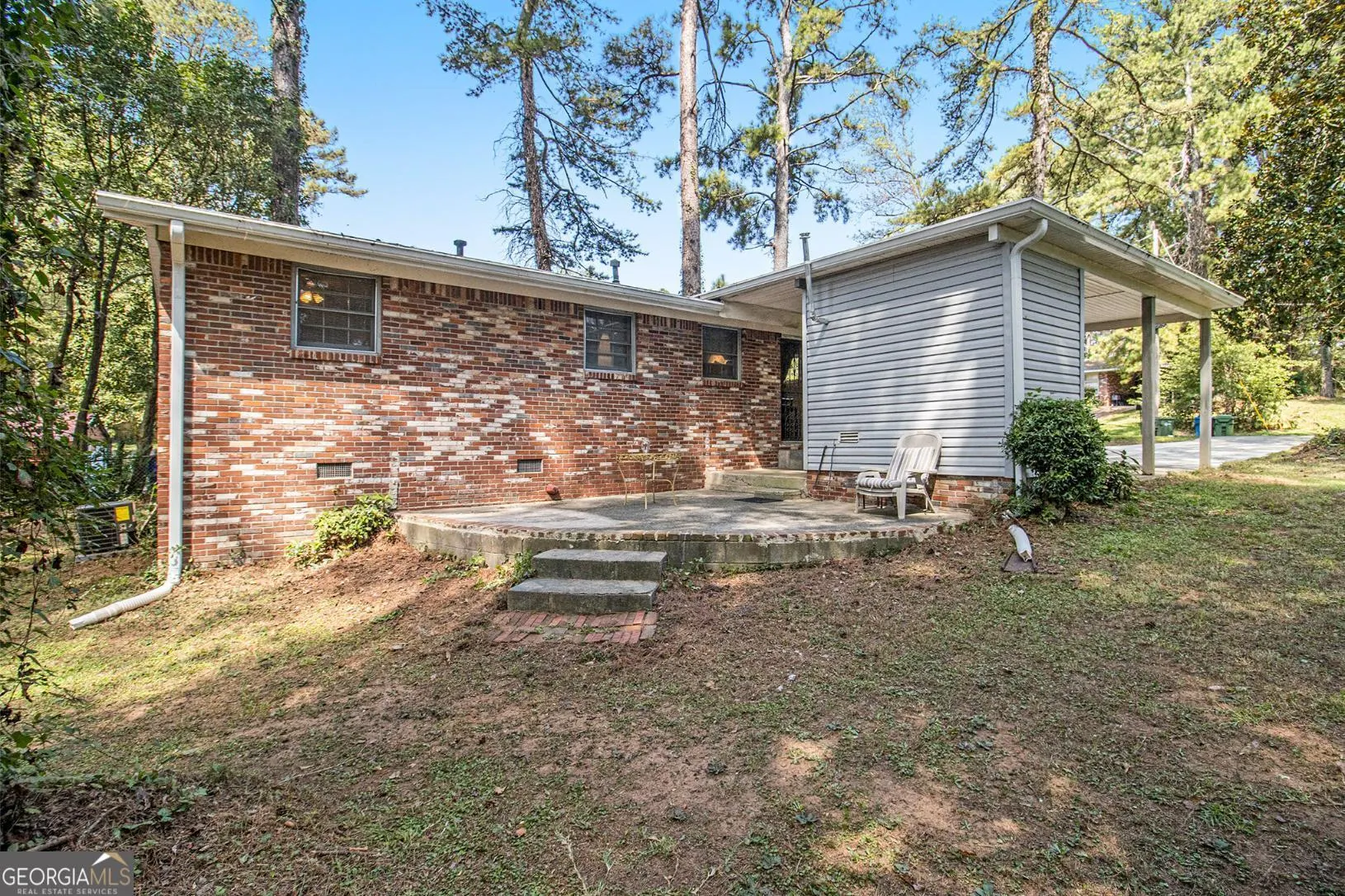 127 Ruzelle Drive SE