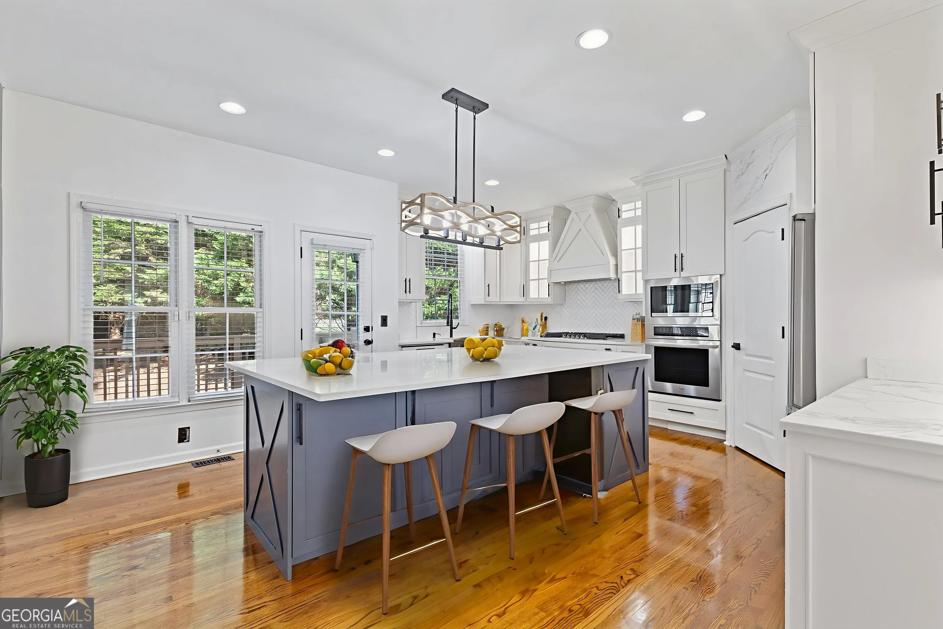 3386 Thimbleberry Trail