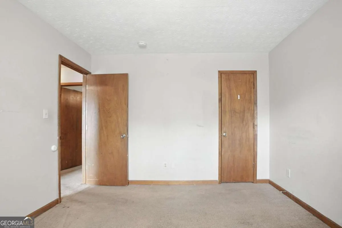 3480 Estate Lake Drive
