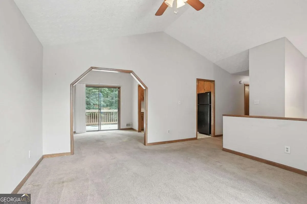 3480 Estate Lake Drive
