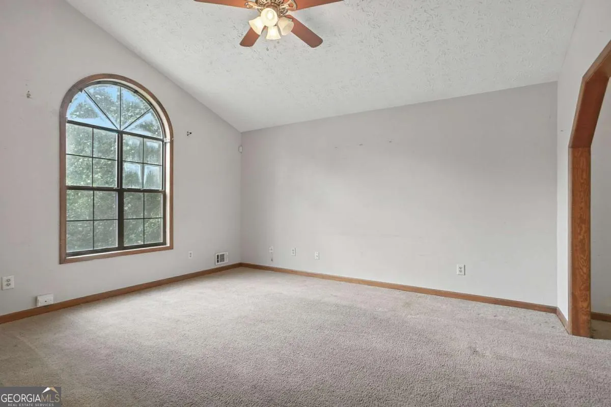 3480 Estate Lake Drive