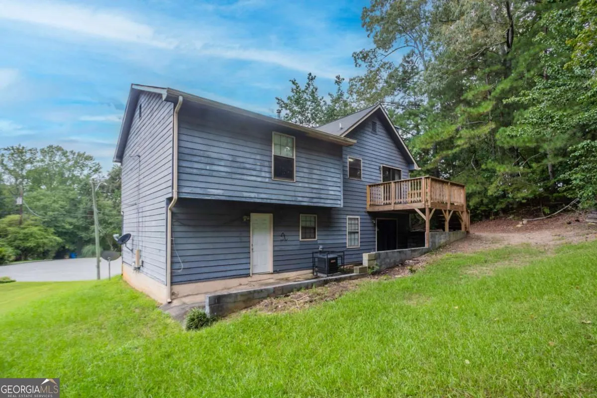 3480 Estate Lake Drive