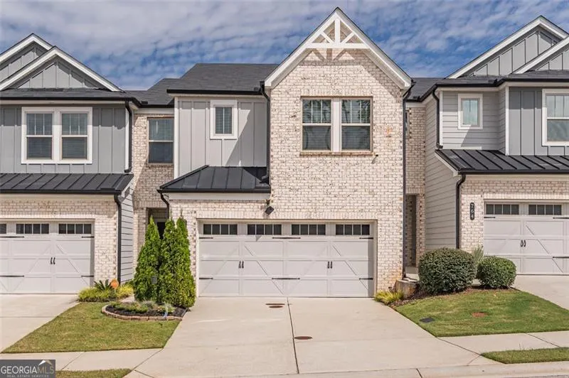 768 Ironhorse Lane