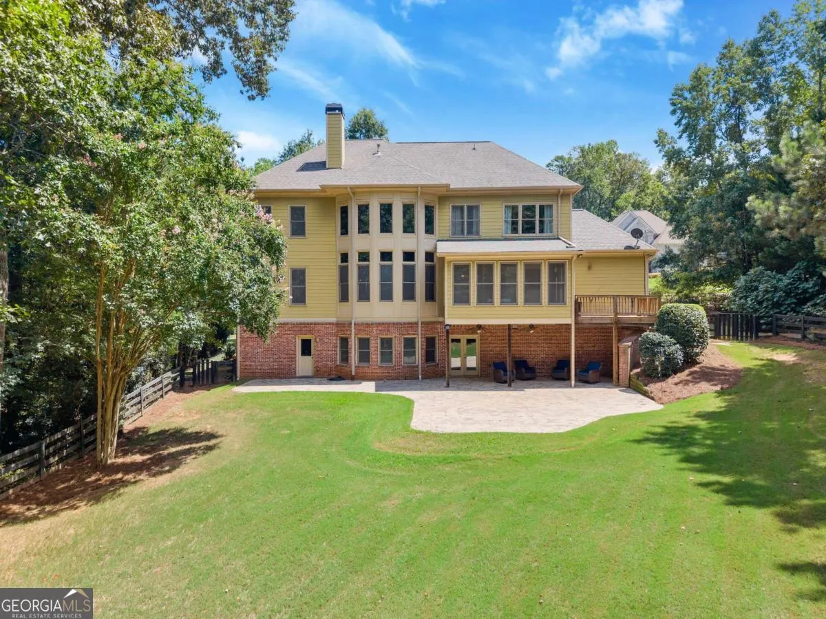 6155 Heritage Manor Drive