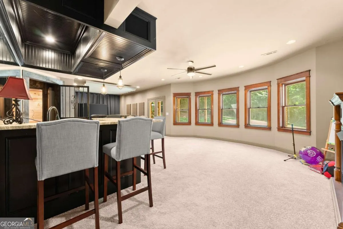 6155 Heritage Manor Drive