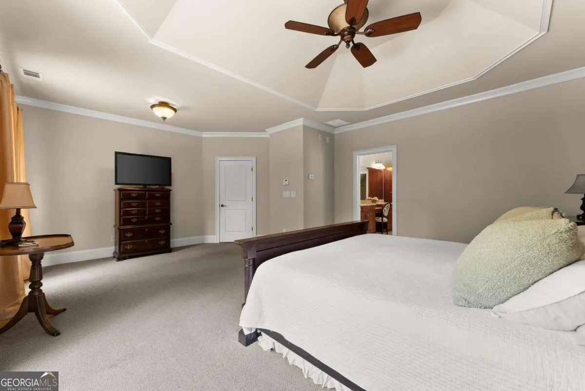 6155 Heritage Manor Drive