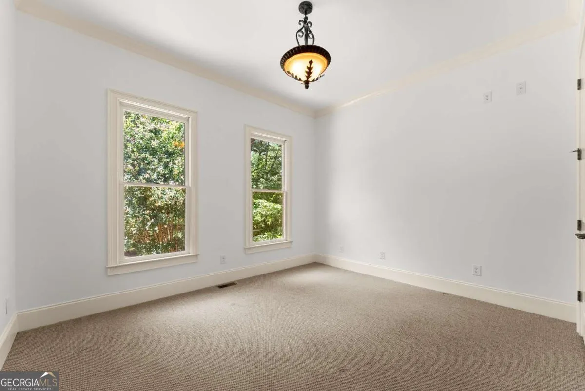 6155 Heritage Manor Drive