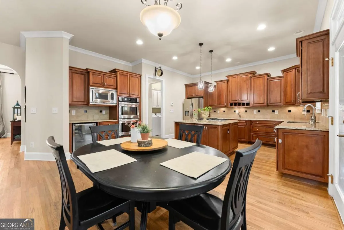 6155 Heritage Manor Drive