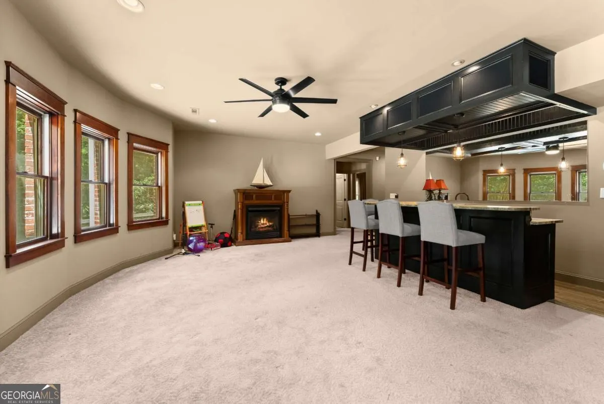 6155 Heritage Manor Drive