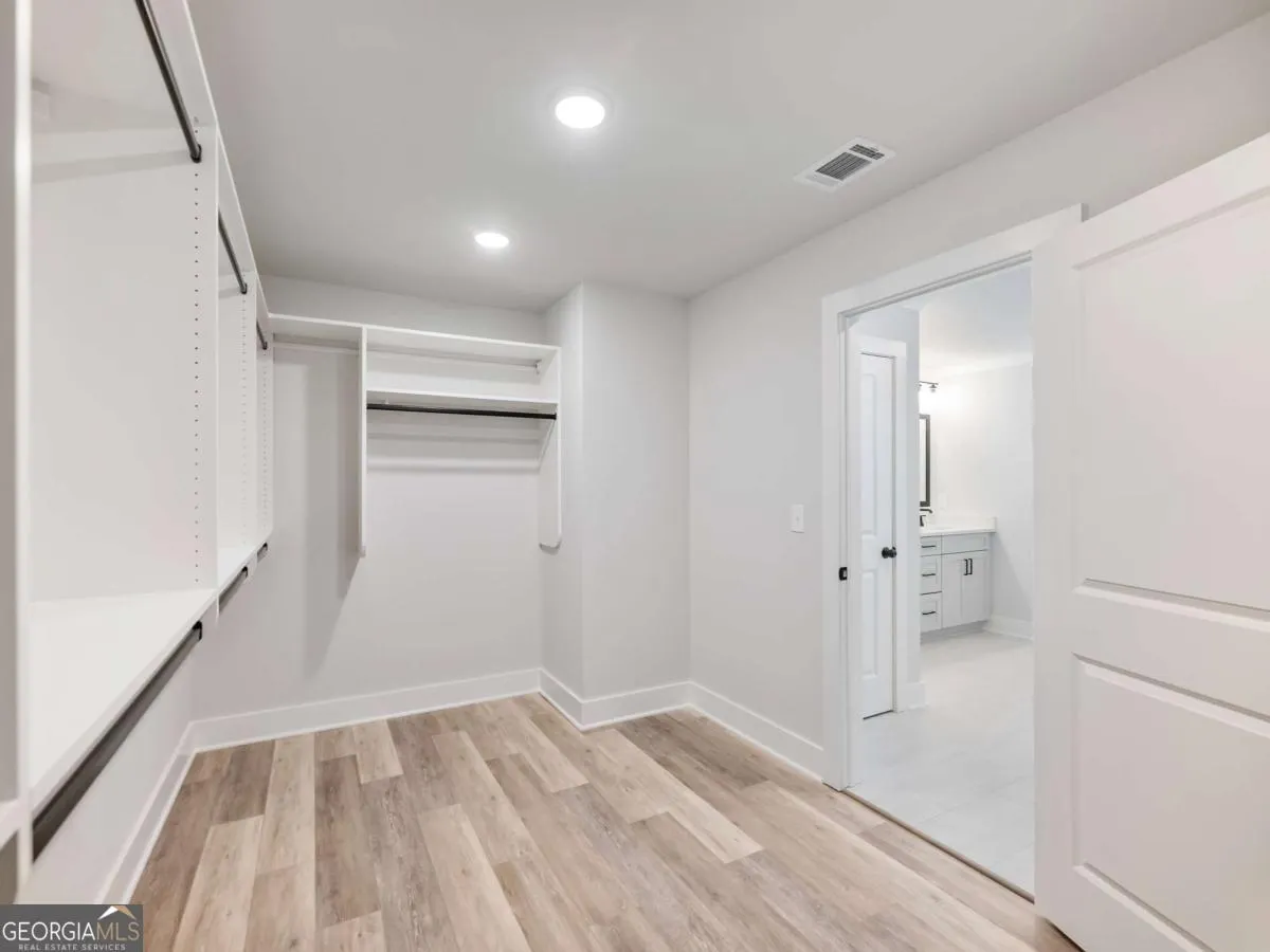 4437 Hosch Reserve Court