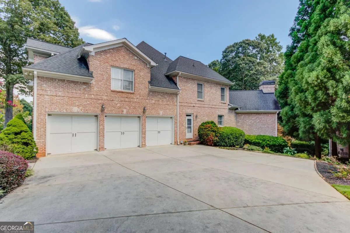 630 Greenview Terrace
