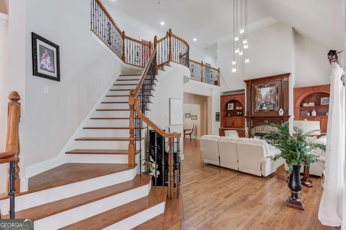 630 Greenview Terrace