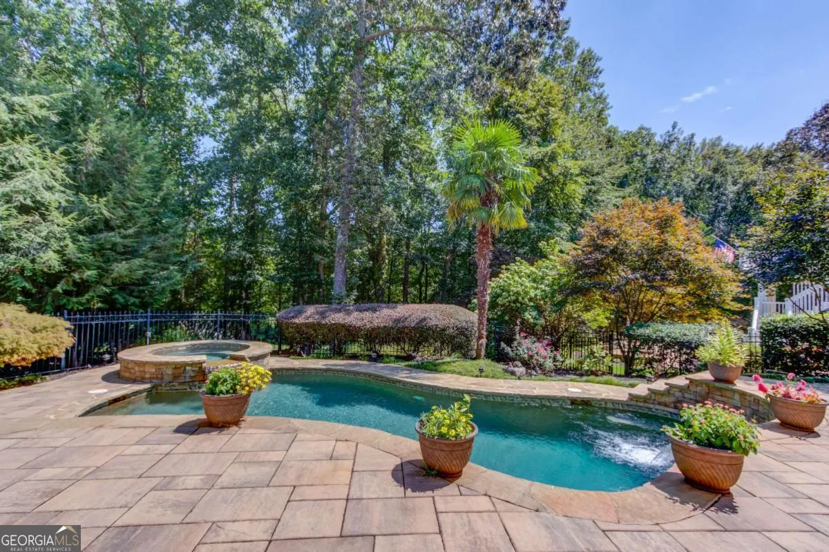 630 Greenview Terrace