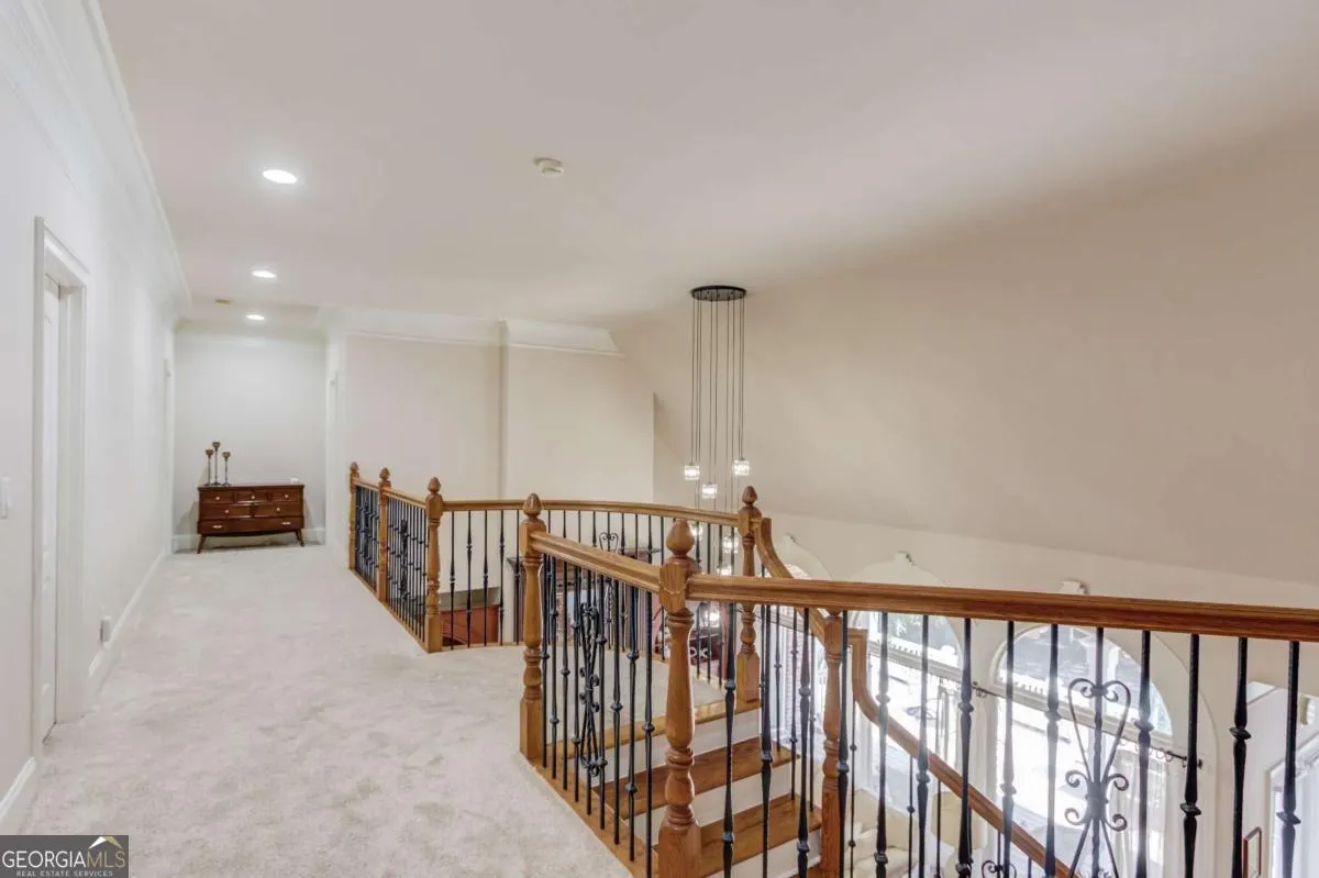 630 Greenview Terrace