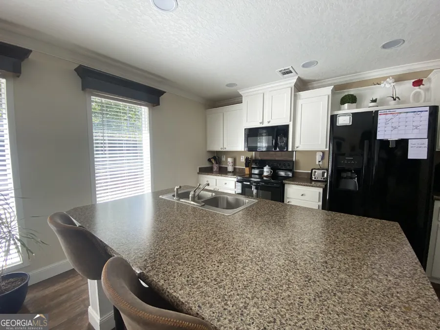 347 River Trail
