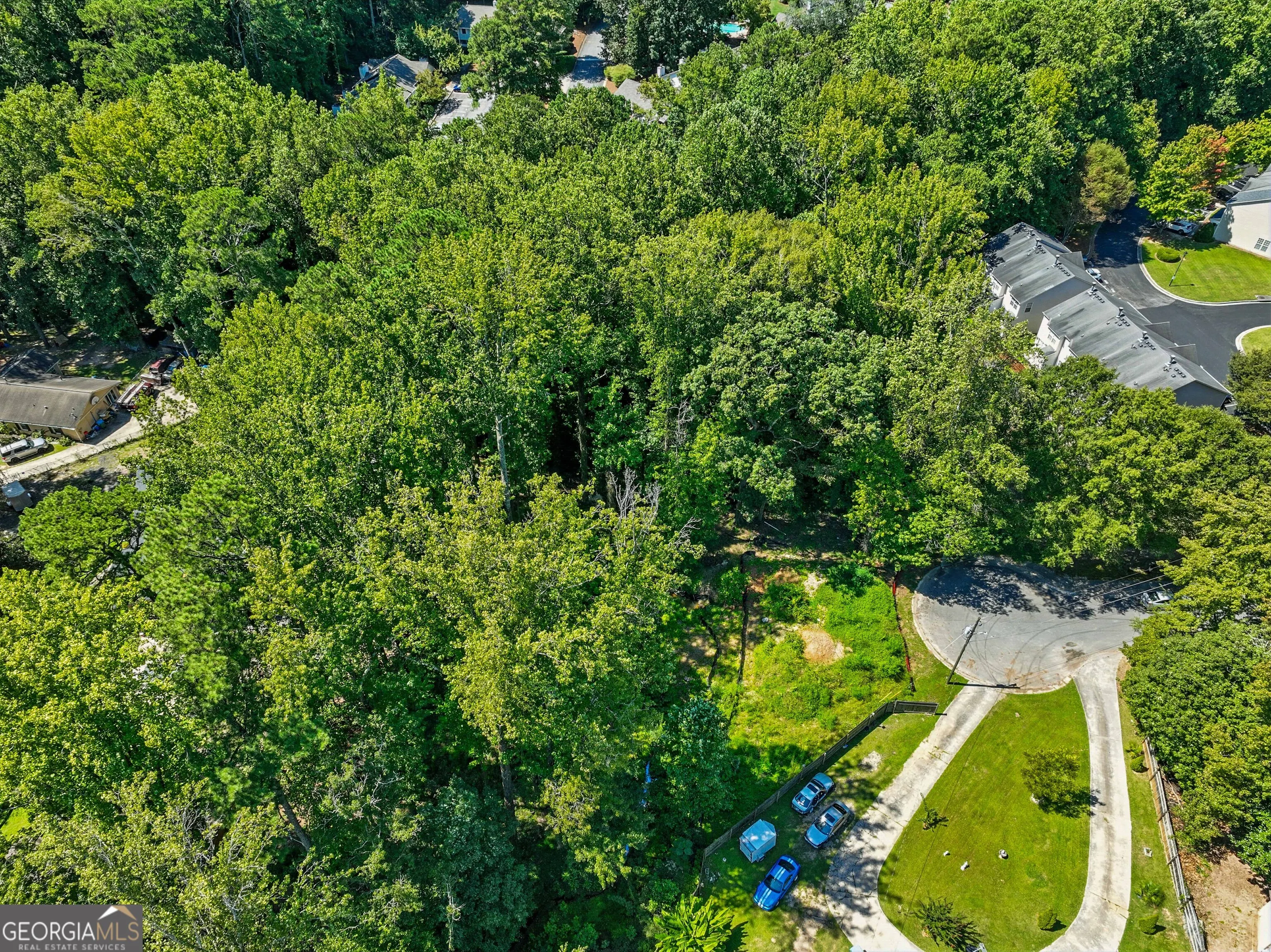 1034 Redwood Court