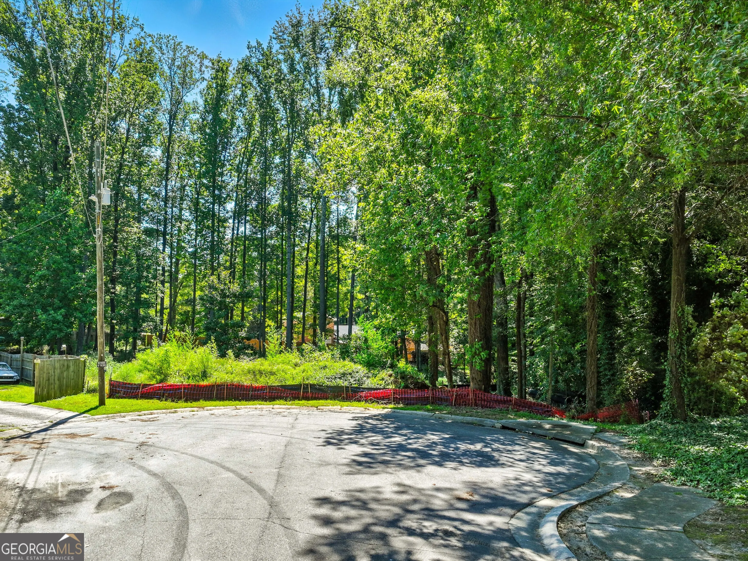 1034 Redwood Court