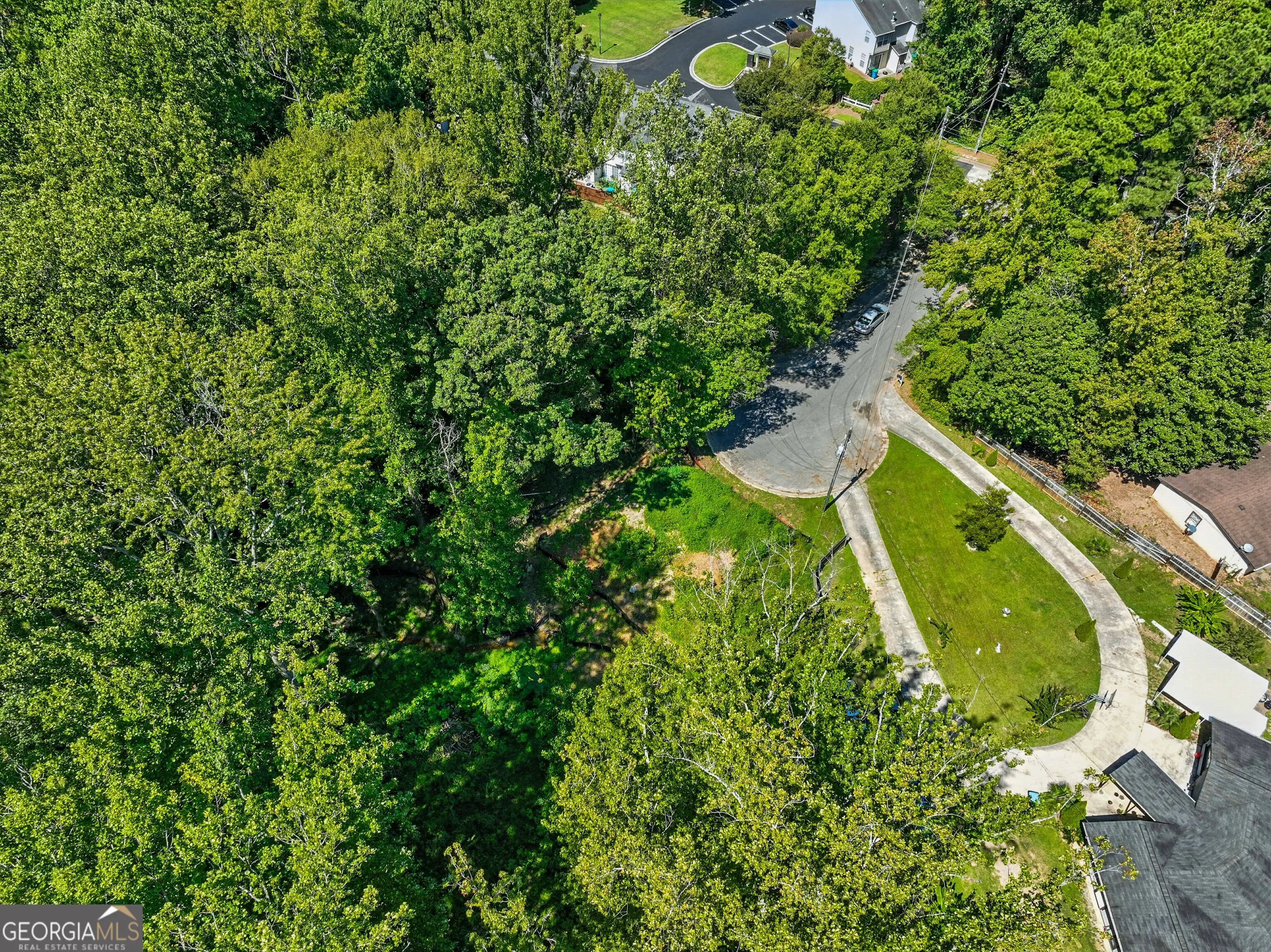 1034 Redwood Court
