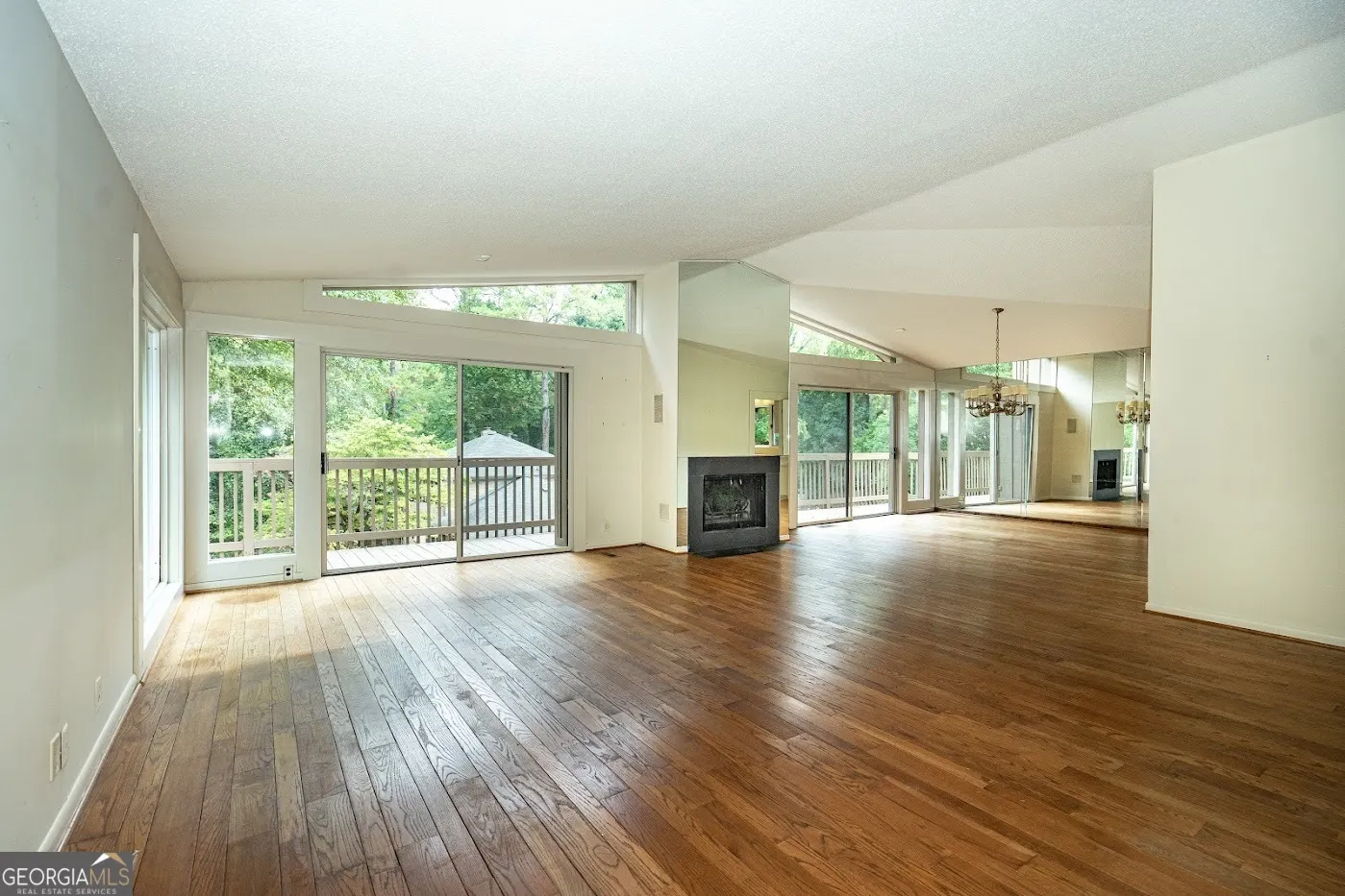 724 Camellia Drive