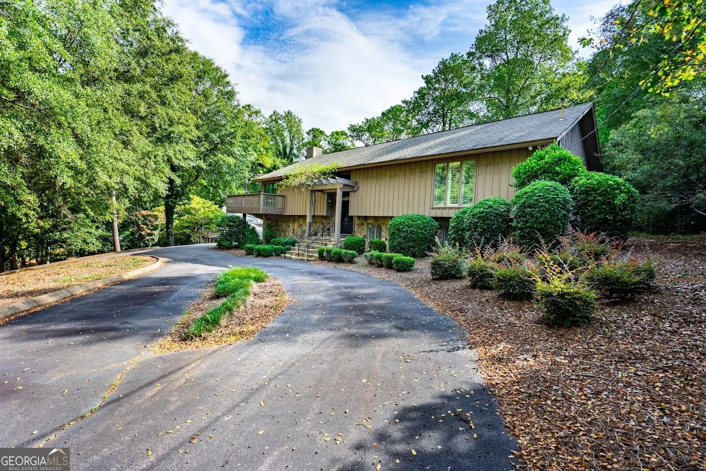 724 Camellia Drive