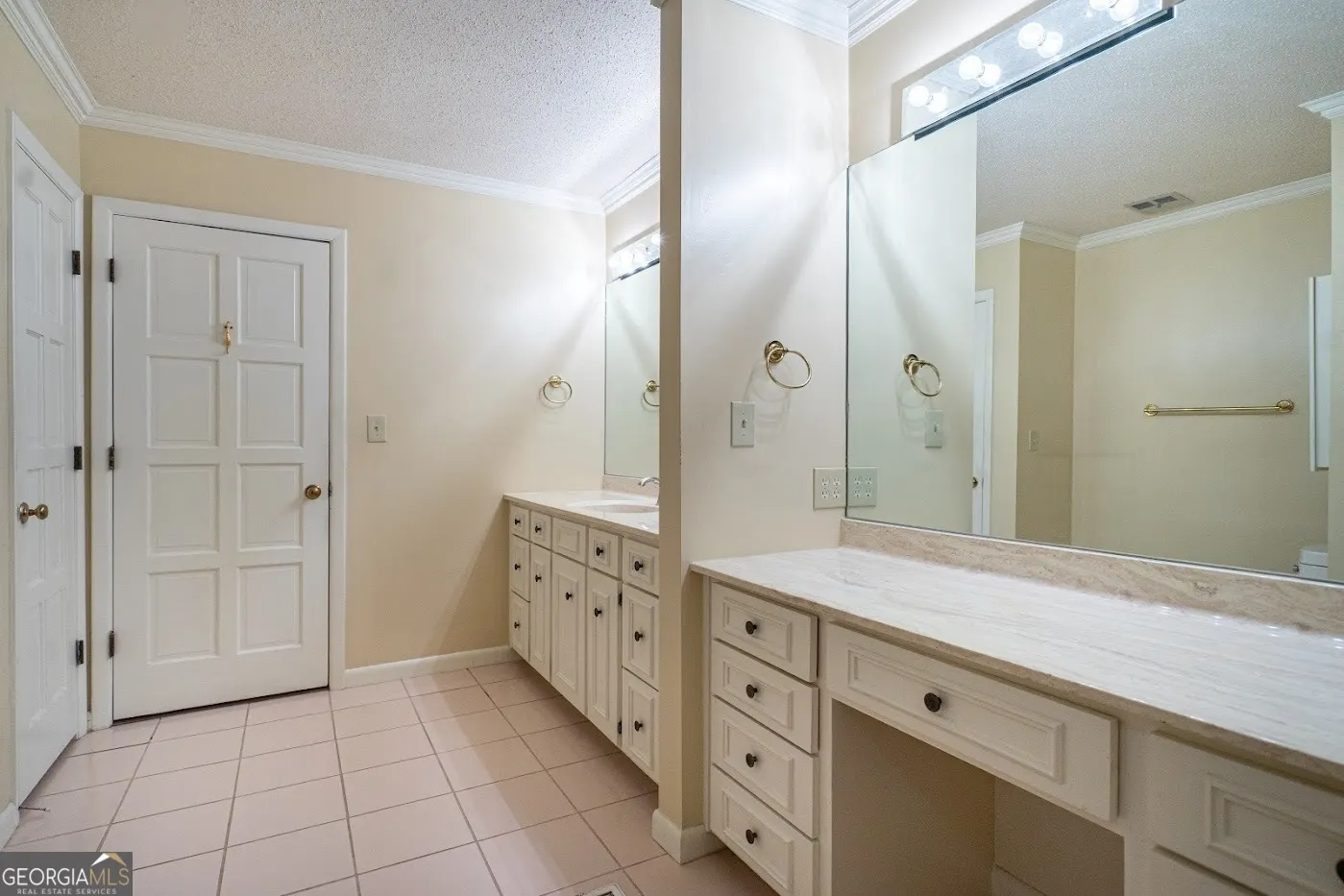 724 Camellia Drive