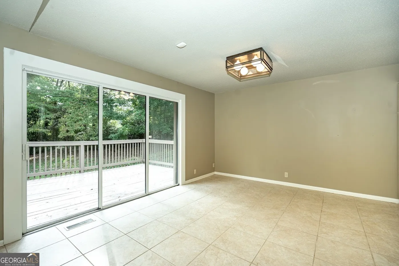 724 Camellia Drive