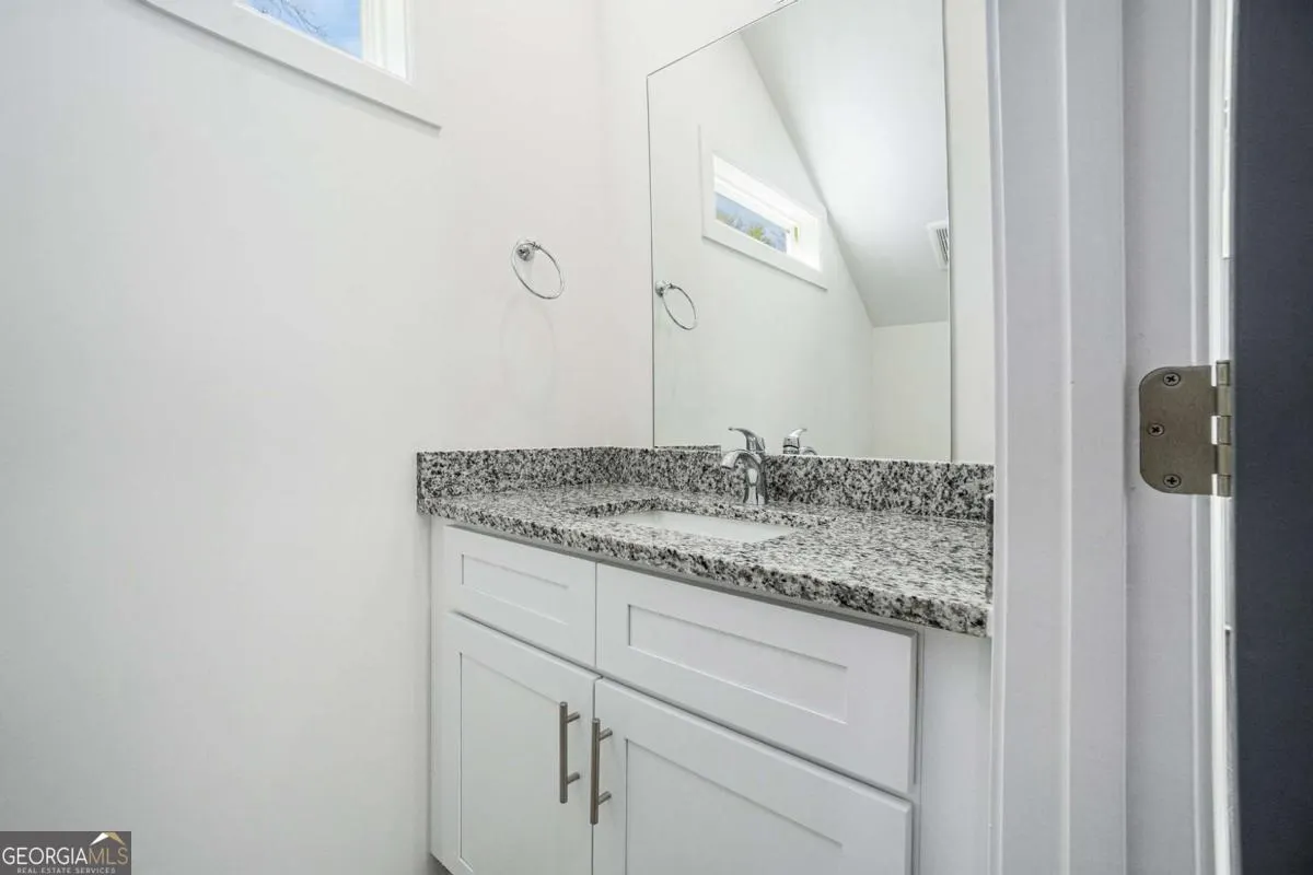 102 Dahlia Avenue NW