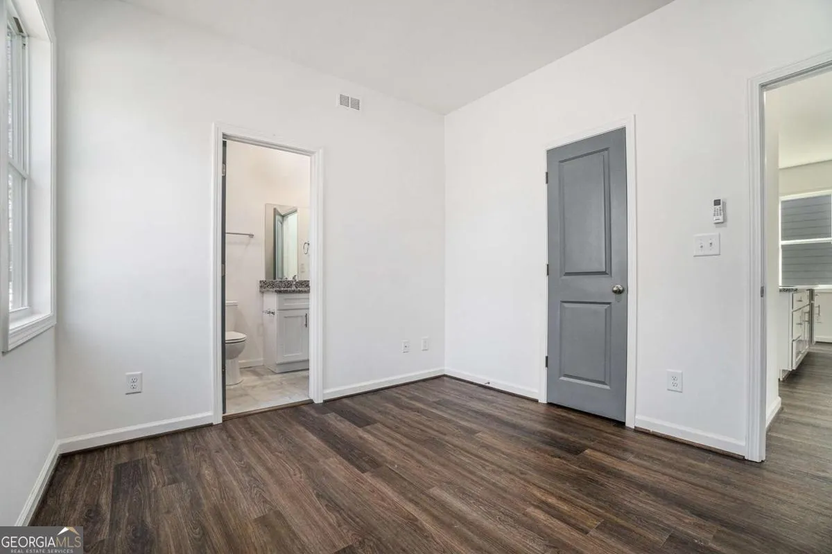 102 Dahlia Avenue NW